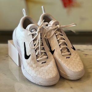 Nike Court Zoom NXT Men's Hard Court Tennis Shoes size 10.5